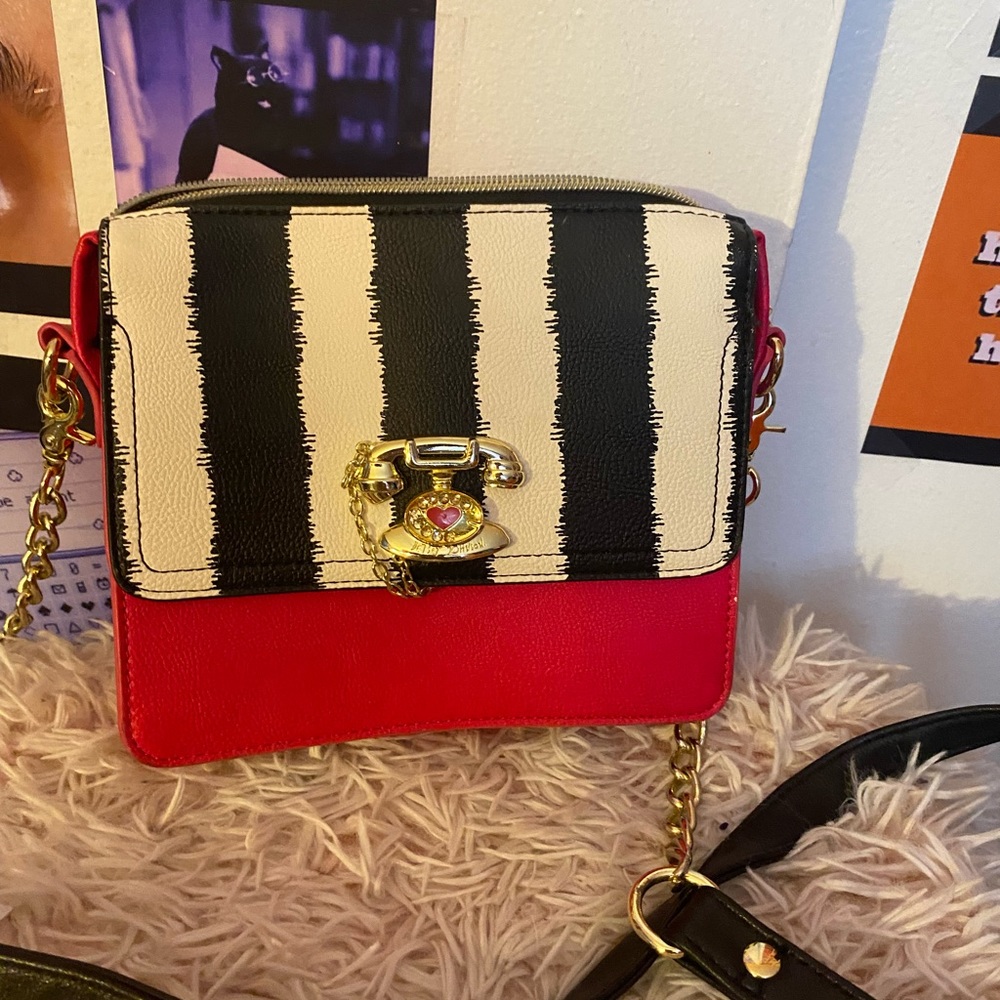 Betsy Johnson Purse 👛💗